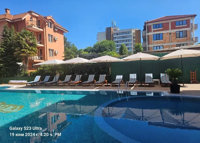 Хотел Salena 3*